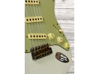 Fender Custom Shop 64 StratocasterJourneyman Relic Aged Olympic White Fender Custom Shop 64 StratocasterJourneyman Relic Aged Olympic White